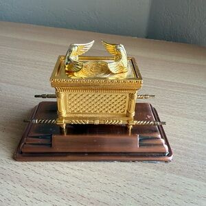 Ark of The Covenant Replica